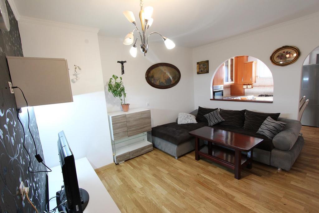 Apartment Ilinovic Ровинь Экстерьер фото