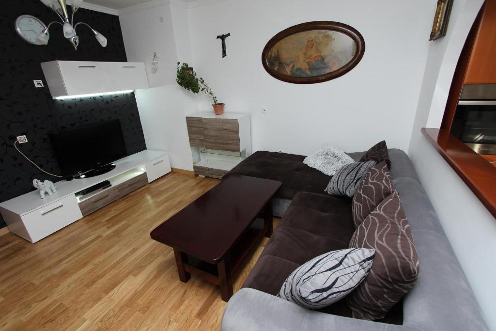 Apartment Ilinovic Ровинь Экстерьер фото