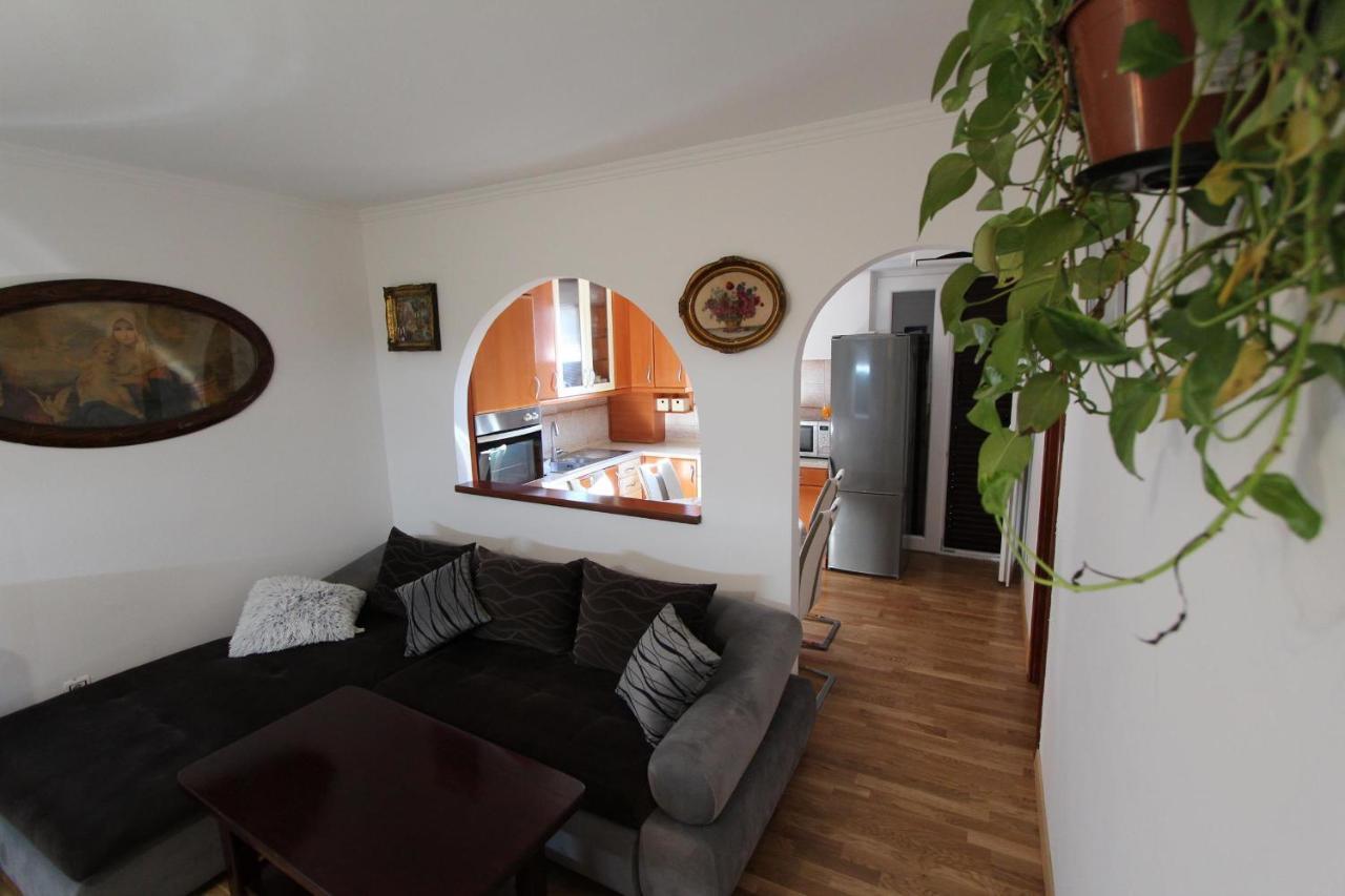 Apartment Ilinovic Ровинь Экстерьер фото